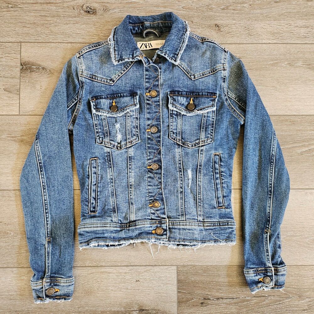Zara Trucker Jacket Womens XS Blue Denim Distressed Raw Hem Button Front Stretch - Picture 1 of 6